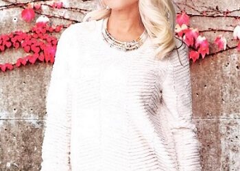 This Country Star Shelly Leatherman Is Making Waves