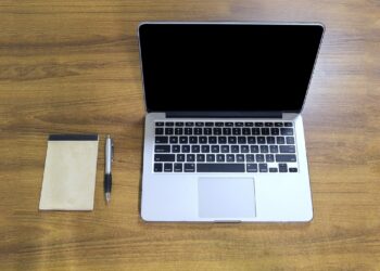 TECH leads the employability ranking with a rate of 99% in the first year for its students